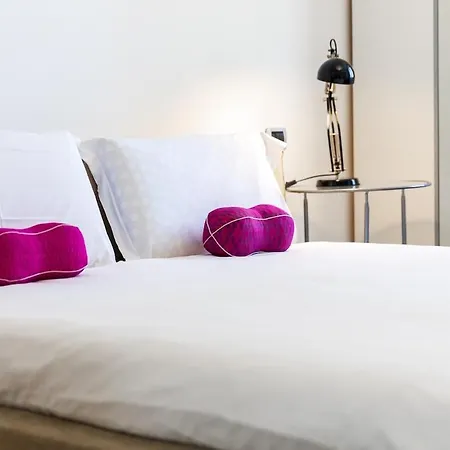 Designer Between Brera And Arco Apartman Milánó